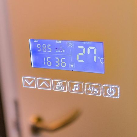 Jacuzzi - Flexible Selfcheckins 20 - Zagreb - Luxury - Garage - Smart - Brand New - Apartments Repinc Bagian luar foto