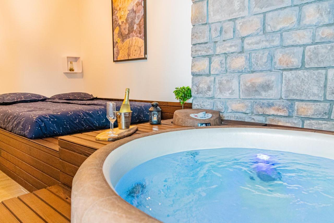 Jacuzzi - Flexible Selfcheckins 20 - Zagreb - Luxury - Garage - Smart - Brand New - Apartments Repinc Bagian luar foto