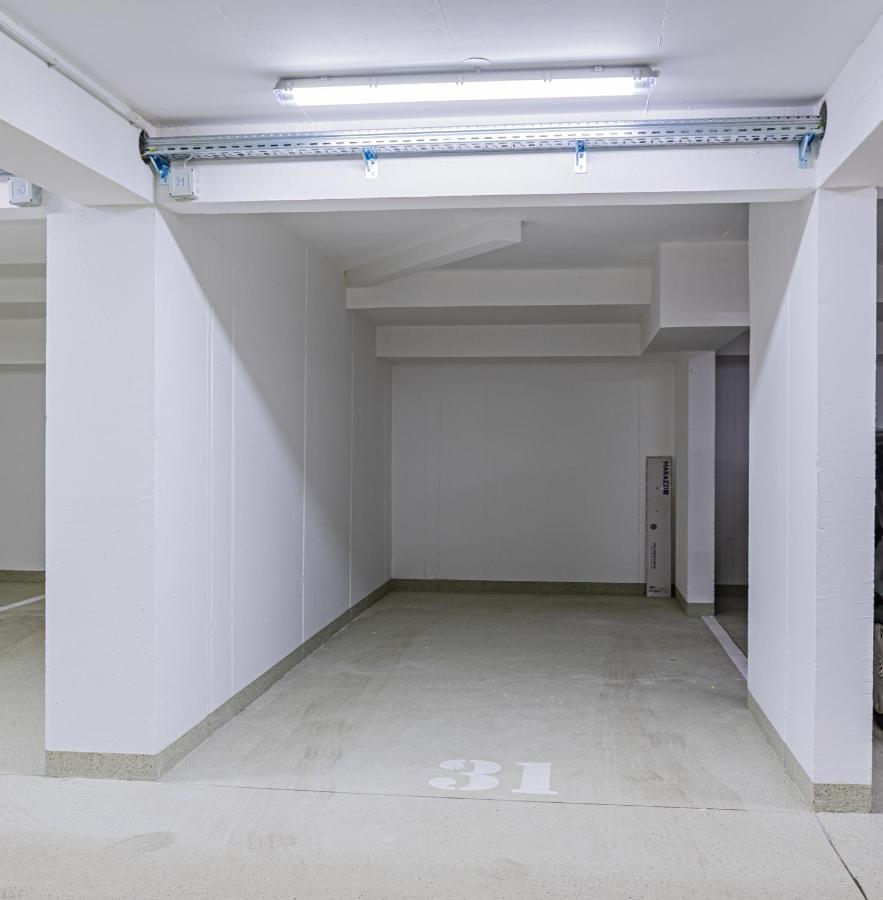 Jacuzzi - Flexible Selfcheckins 20 - Zagreb - Luxury - Garage - Smart - Brand New - Apartments Repinc Bagian luar foto