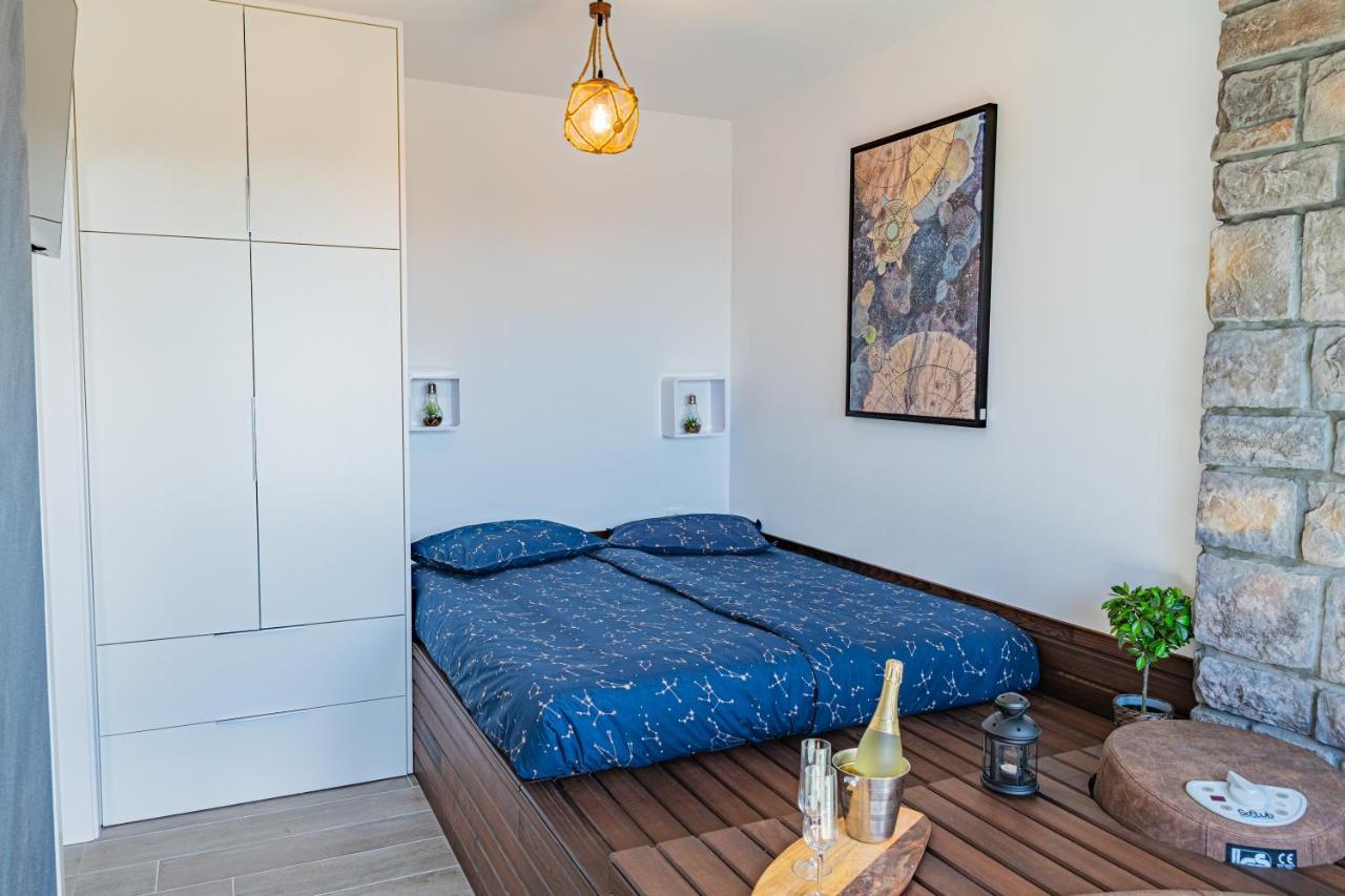 Jacuzzi - Flexible Selfcheckins 20 - Zagreb - Luxury - Garage - Smart - Brand New - Apartments Repinc Bagian luar foto