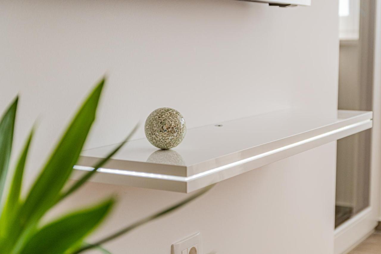 Jacuzzi - Flexible Selfcheckins 20 - Zagreb - Luxury - Garage - Smart - Brand New - Apartments Repinc Bagian luar foto