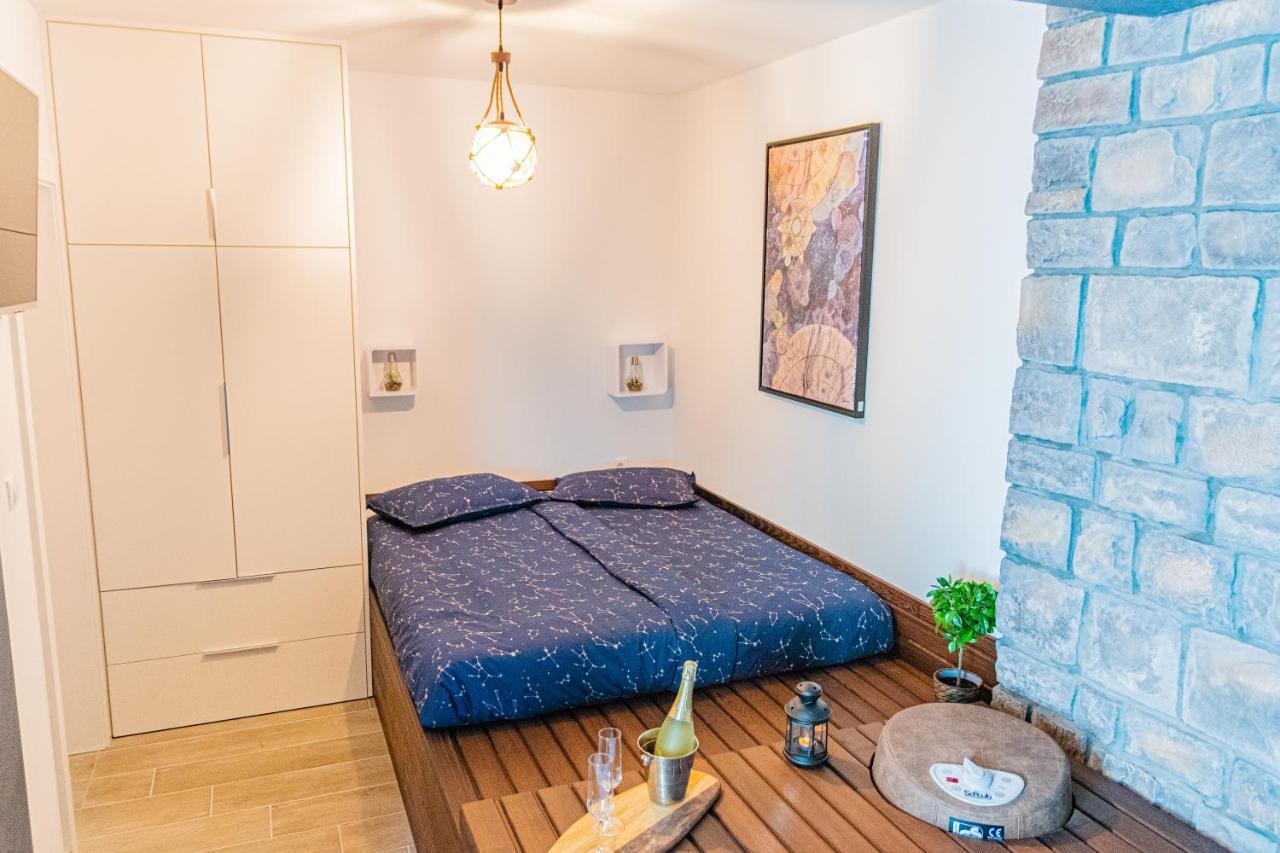Jacuzzi - Flexible Selfcheckins 20 - Zagreb - Luxury - Garage - Smart - Brand New - Apartments Repinc Bagian luar foto